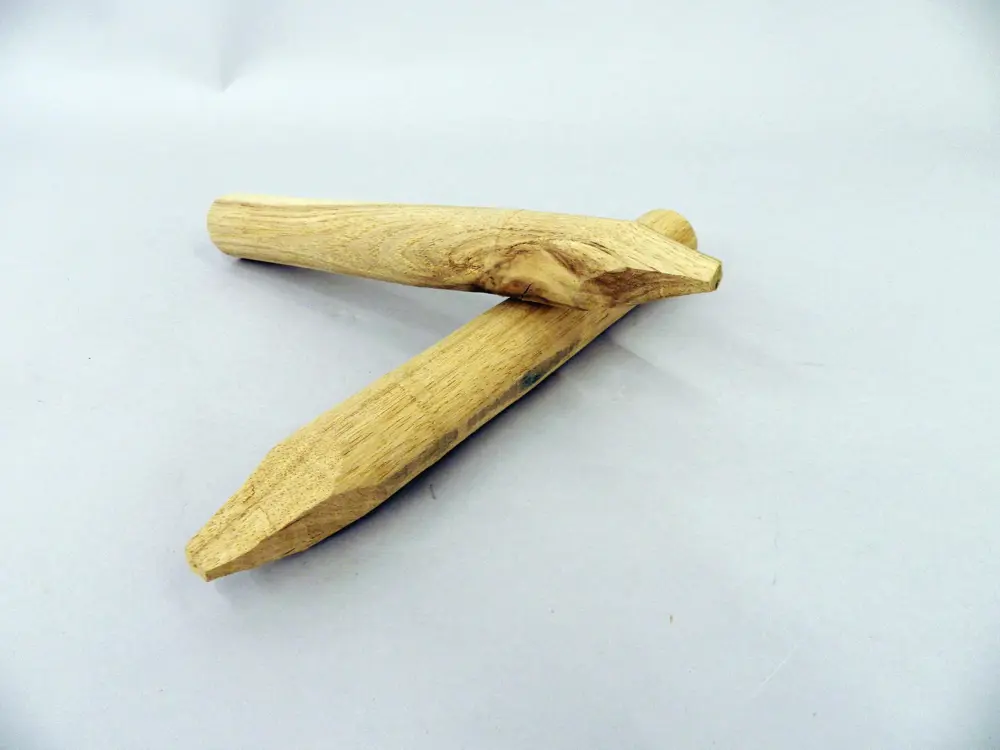 Image of wooden pegs