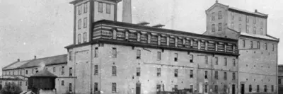 Image of the stillhouse and mill